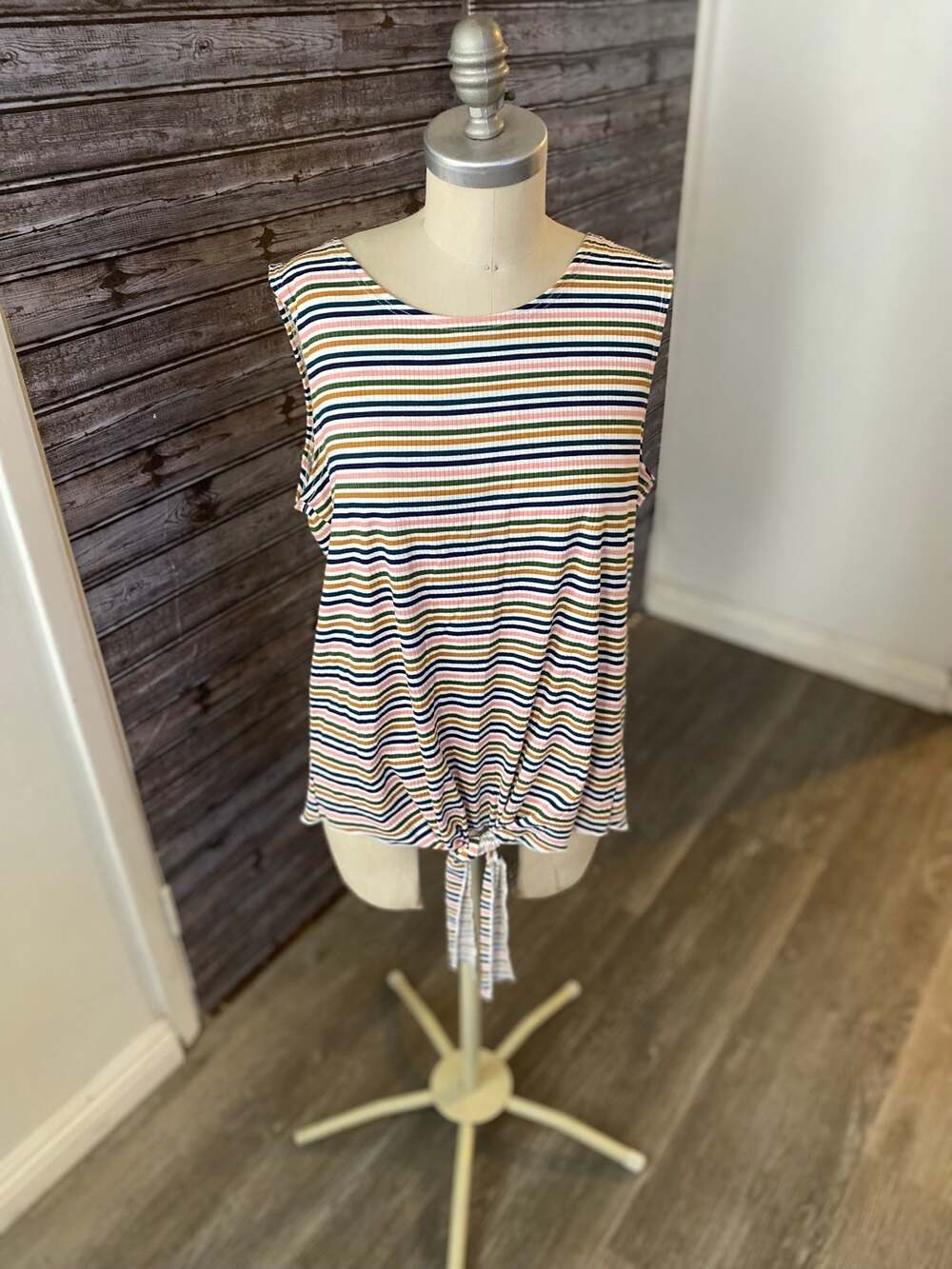 Elizabeth Colorful Striped Casual Sleeveless Women's Everyday Tank Top Size 2X